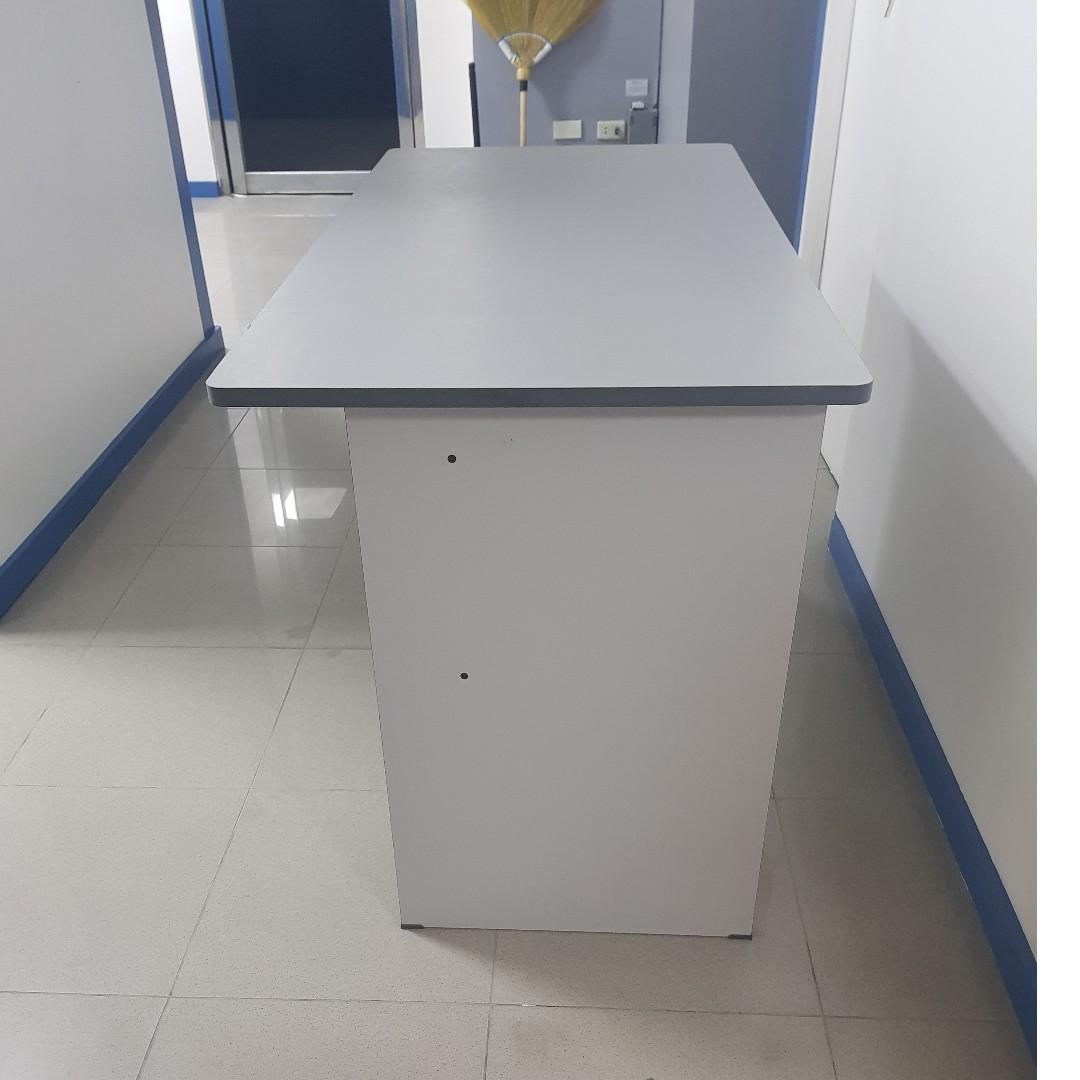 Cheap Office Table, Furniture & Home Living, Office Furniture