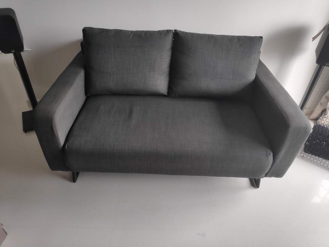 Hipva Aikin 2.5 seater sofa bed (grey), Furniture & Home Living