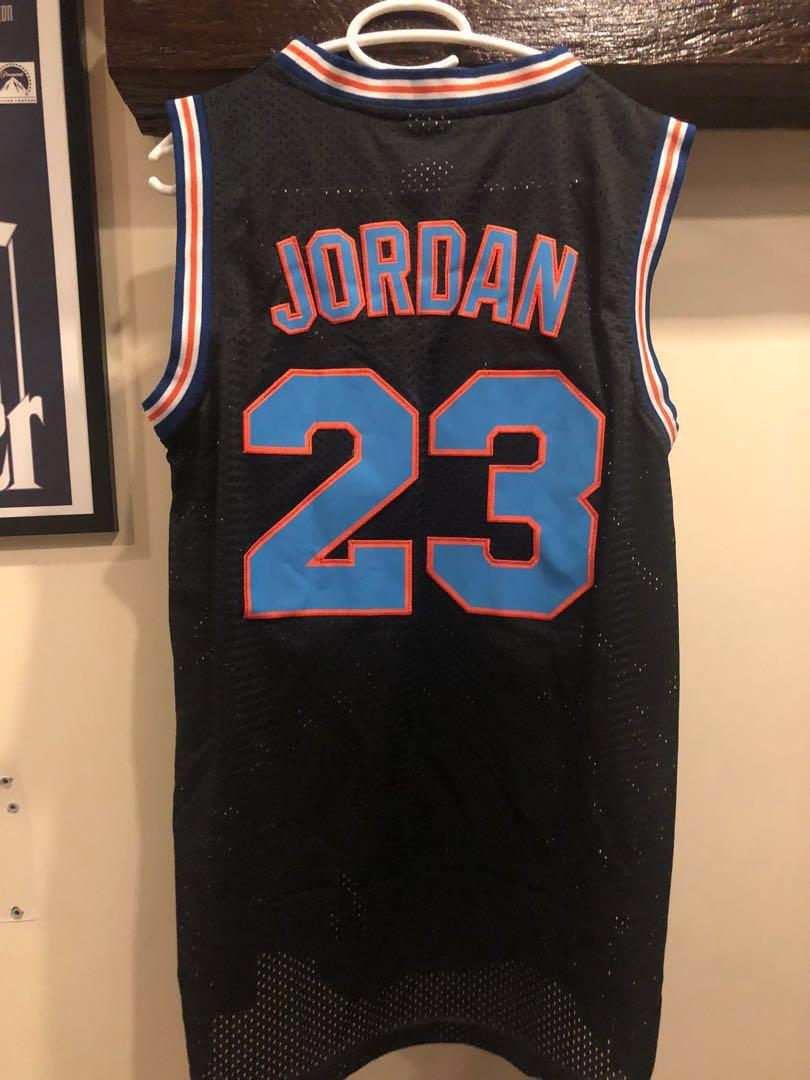 jordan 1 first class flight (Category: Sneakers) located in Bayog. Submitted by booging (Listing ID 254156569, Image 3). Description: brandnew nike park exclusive release! jordan 1 first class flight complete factory laced never fitted with receipt SIZE 10 only with free champion jordan jersey.