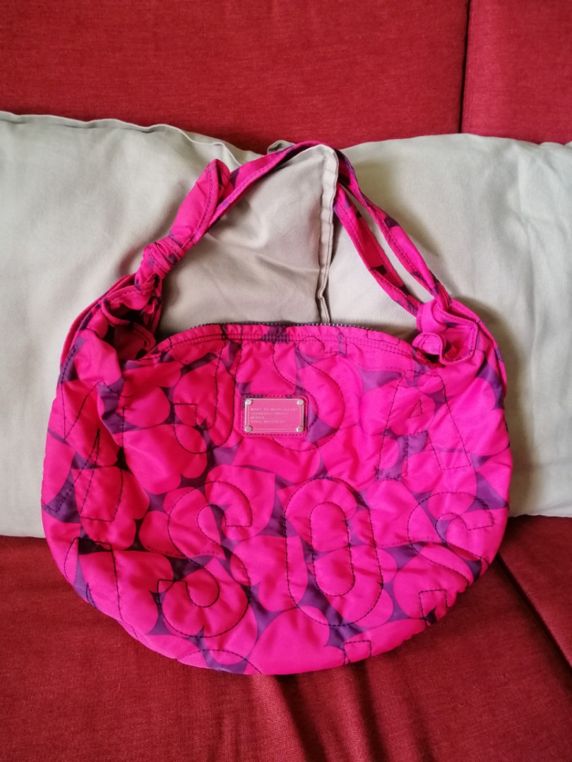 Marc By Marc Jacobs Nylon Hobo Bag Women S Fashion Bags Wallets Tote Bags On Carousell