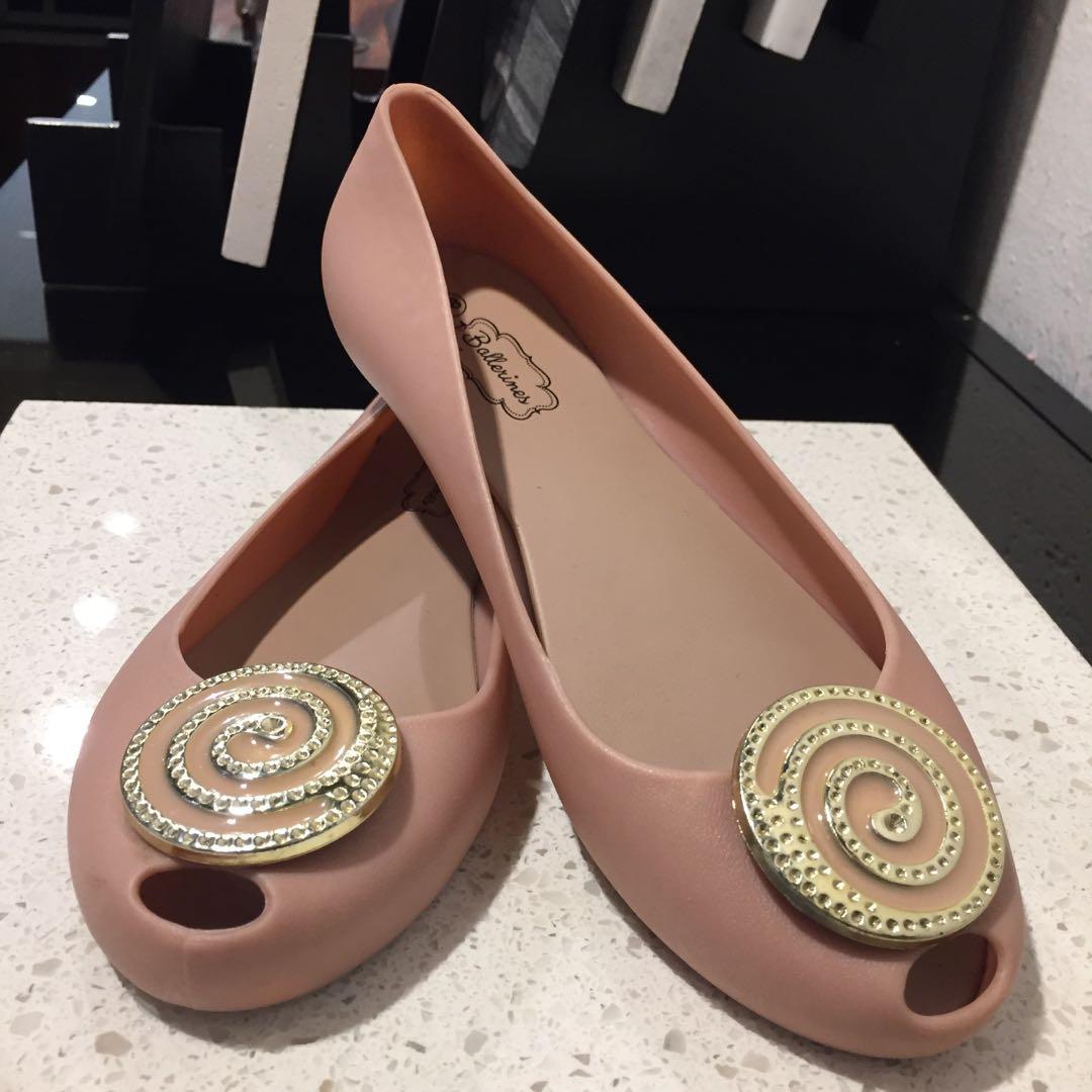 Mendrez jelly shoes hotsell