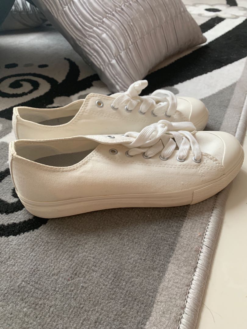 muji white sneakers