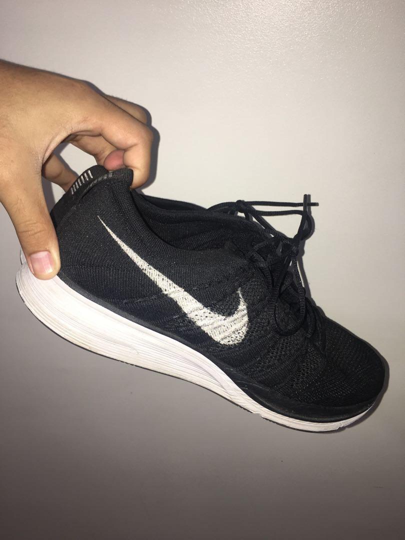 nike flyknit trainer black