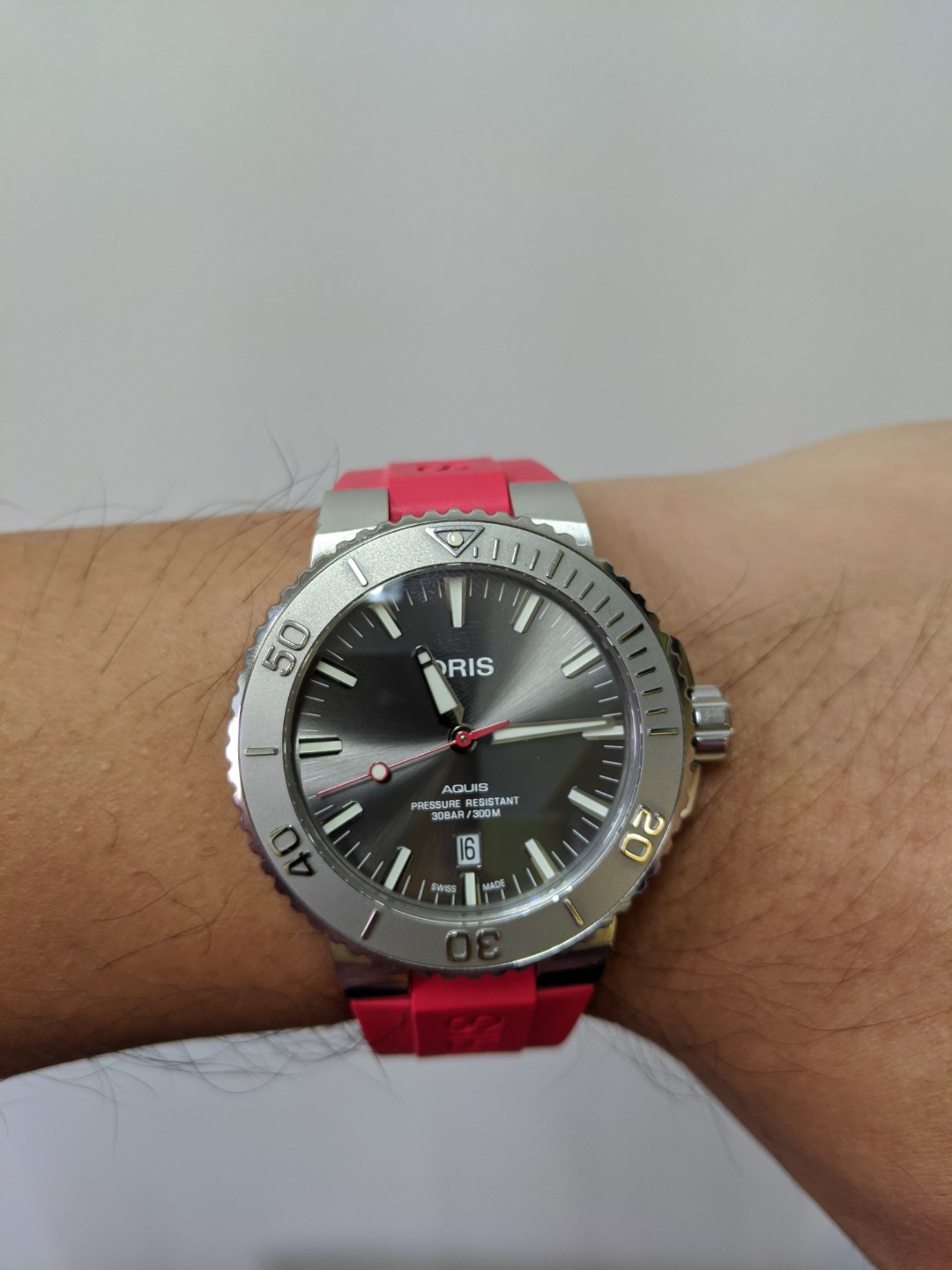 Oris aquis sales red strap