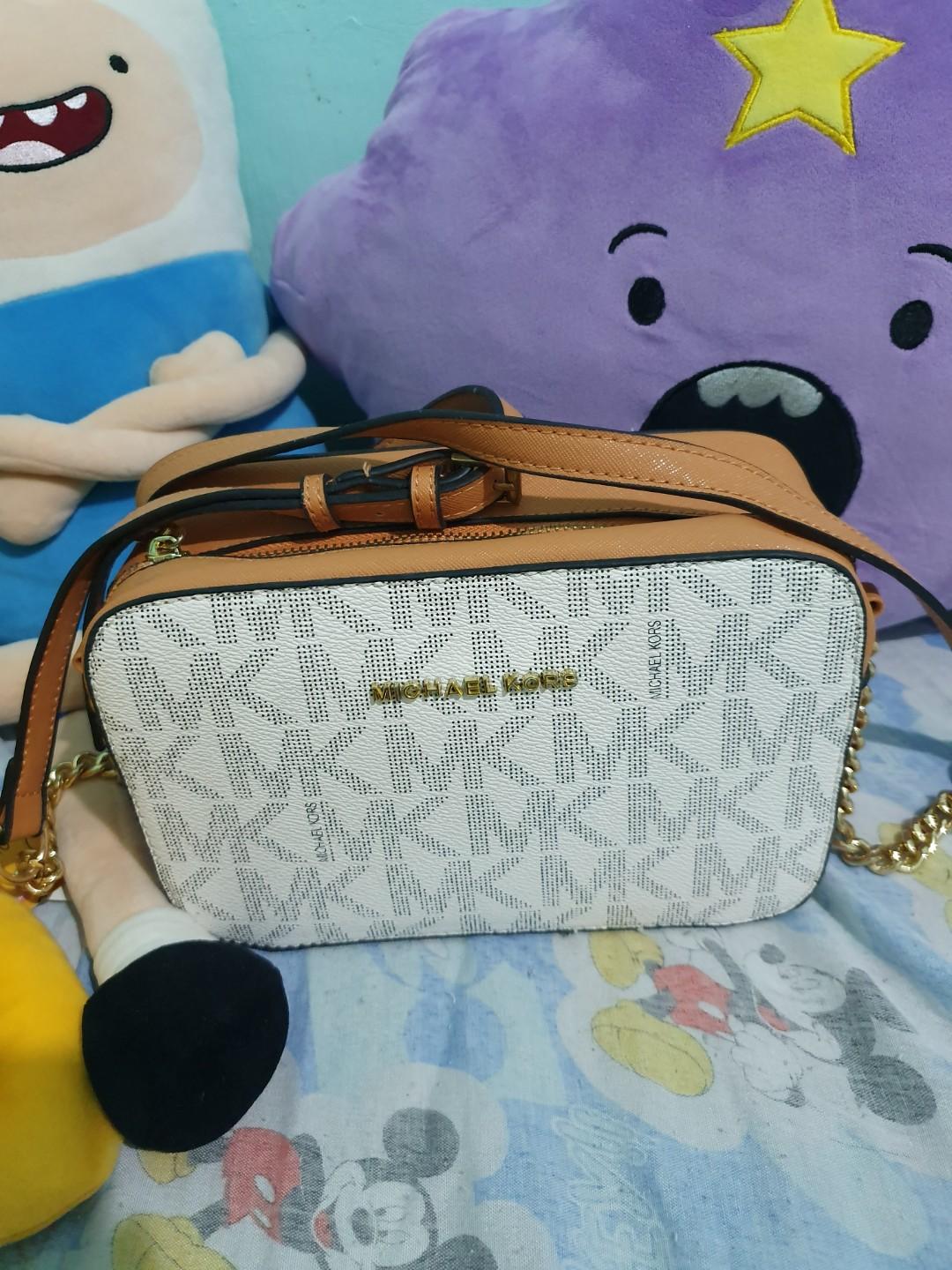 Preloved MK Box Type Sling Bag Authentic only NOT ORIGINAL