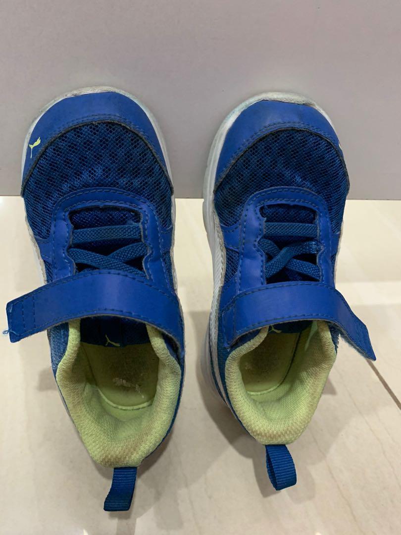 boys blue shoes