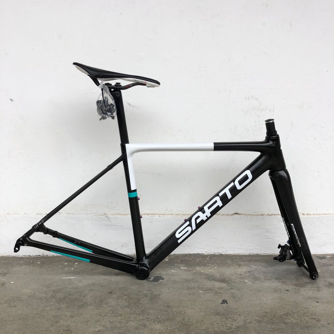Sarto Seta Carbon Frameset XS 44cm by 50cm Sports Equipment