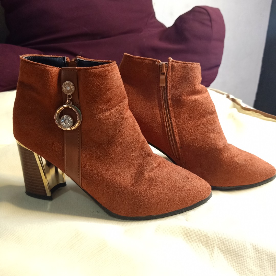 velvet boots