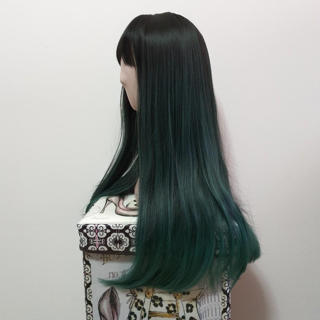 💇‍♀️34 Black Dark Green Ombre Long Straight Airy Wig, Women's Fashion,  Watches & Accessories, Hair Accessories on Carousell