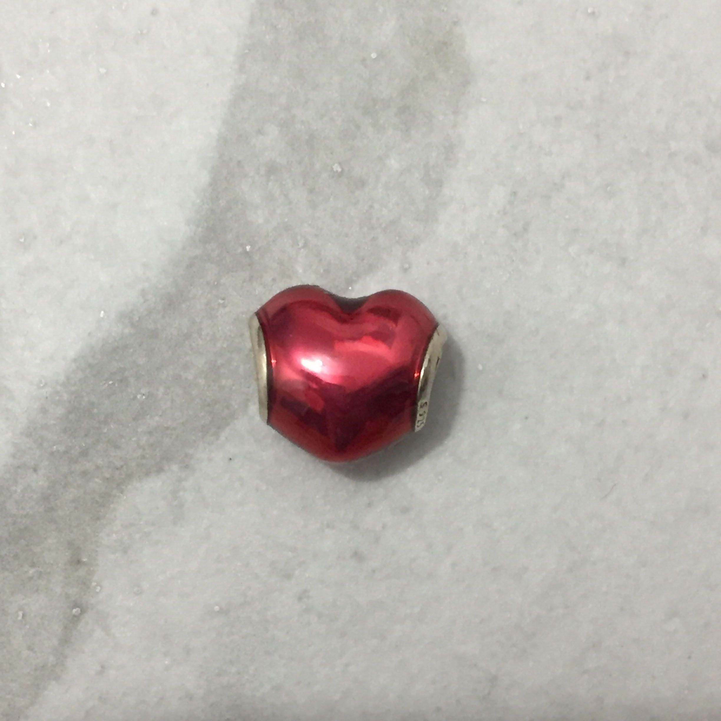 Red heart pandora charm top