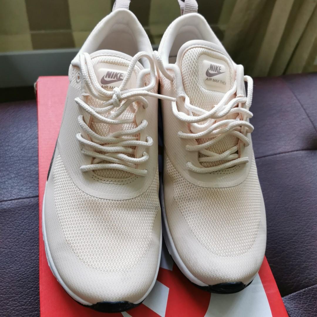 Beige colour Nike Air Max Thea