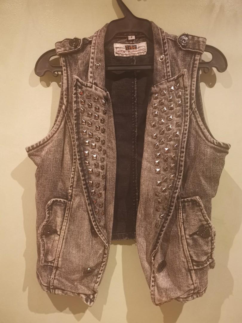 Denim Vest/Chaleco with Studs. Free Size (Category: Others Tops) located in Quezon City. Submitted by cunananly (Listing ID 268024733, Image 1). Description: .