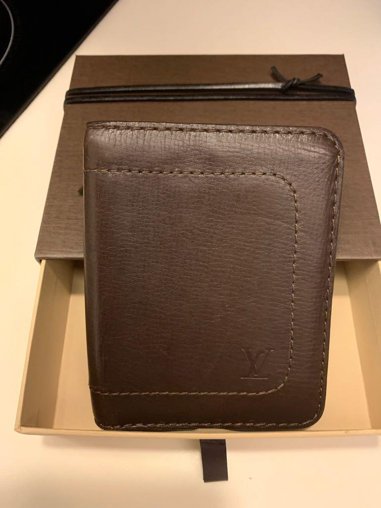 Vuitton Utah Leather Compact Luxury, Bags Wallets on Carousell