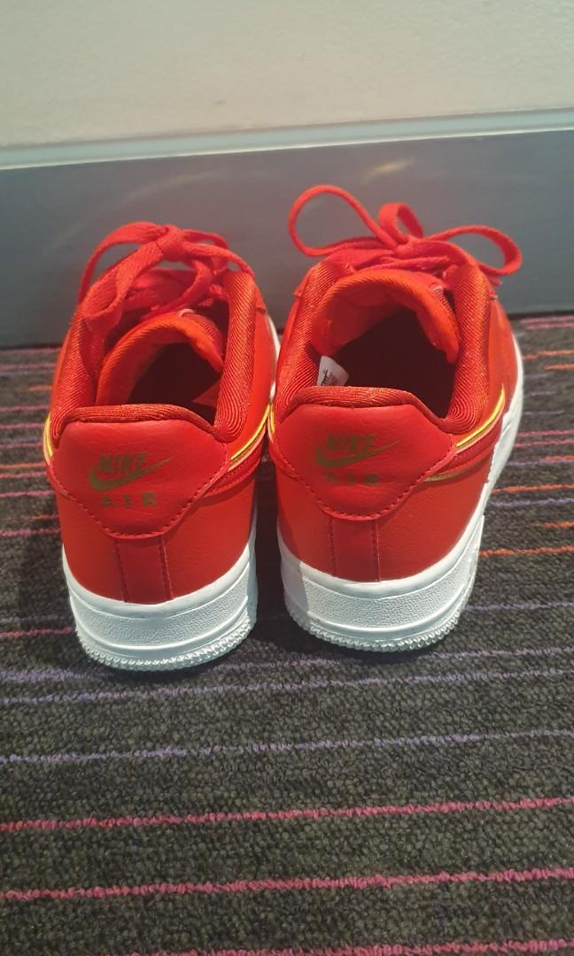 nike air force 1 essential icon clash