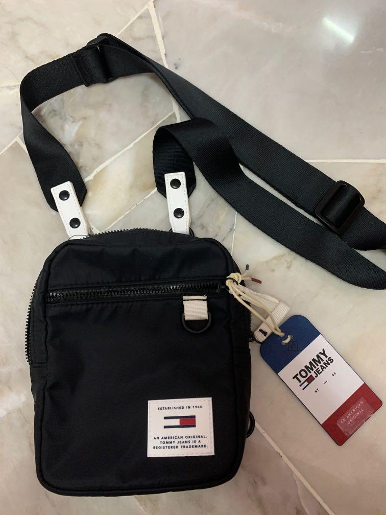 Tommy jeans on sale sling bag