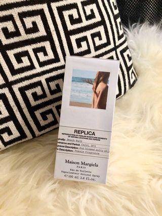 Madison Margiela “Beach Walk”