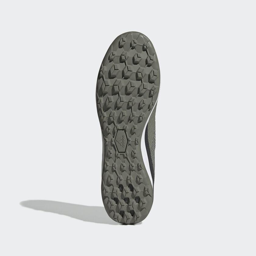 Predator tan on sale 19.3 turf boots