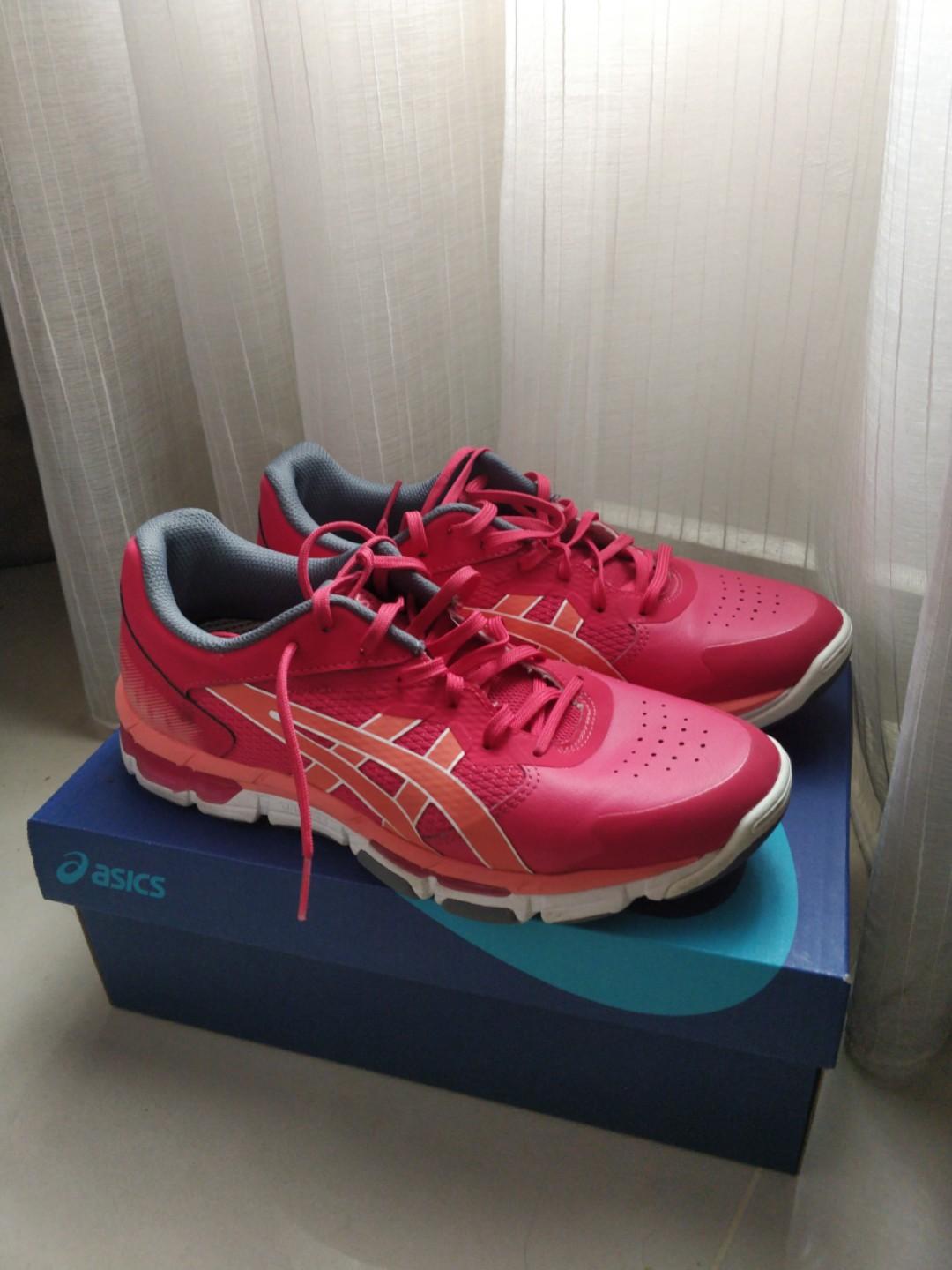 Asics gel academy 8 deals