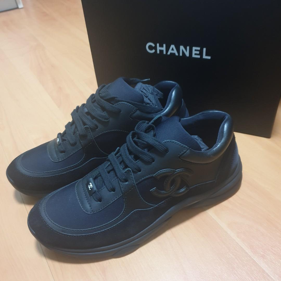 chanel cc logo suede triple black sneaker