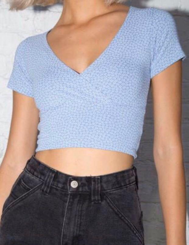 Brandy Melville Blue Floral Print Amara Top Women S Fashion Tops Sleeveless On Carousell Brandy Melville Blue Floral Print Amara Top Women S Fashion Tops Sleeveless On Carousell