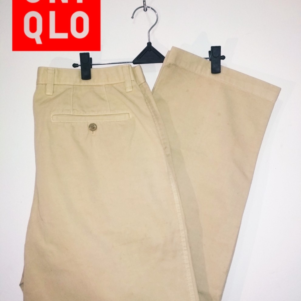 Celana Chino Pants Uniqlo, Fesyen Pria 