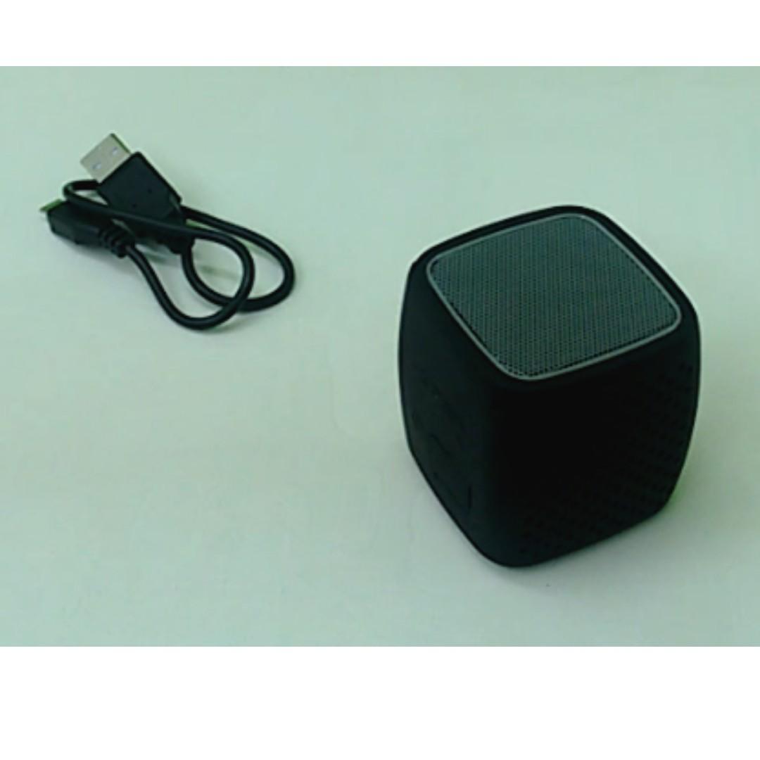 f&d w4 wireless portable bluetooth speaker