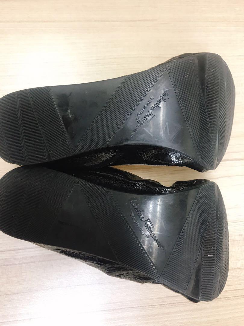 Ferragamo foldaway ballet flat best sale