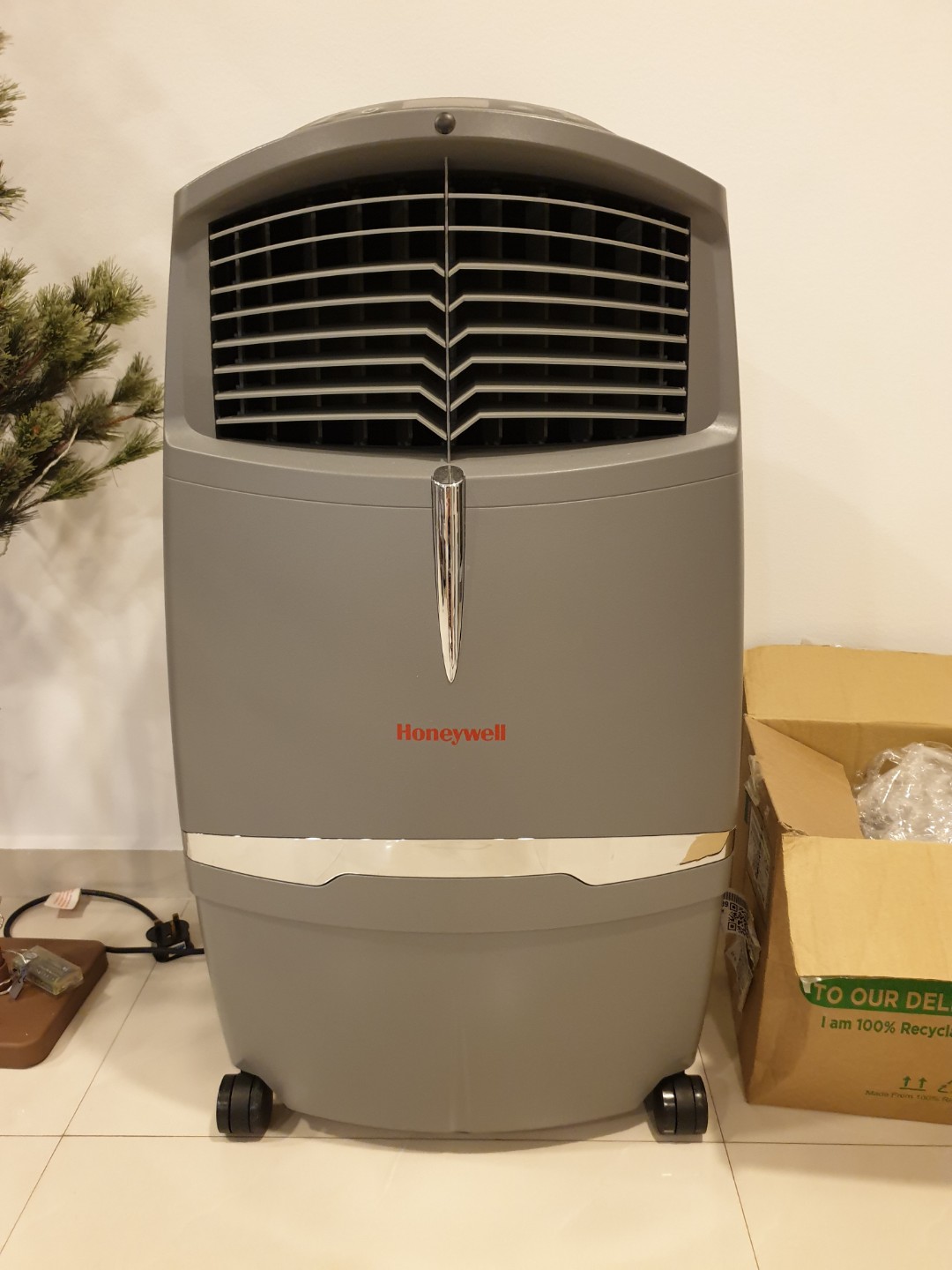 Honeywell CL30XC Air Cooler with remote, TV & Home Appliances, Air