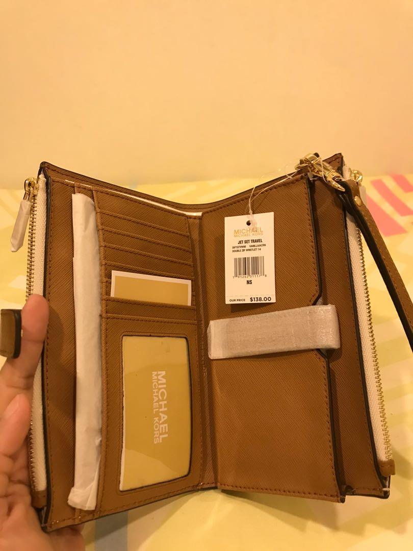Mk adele double zip (Category: Purses & Pouches) located in Singapore. Submitted by gummybear0504 (Listing ID 268319077, Image 1). Description: .