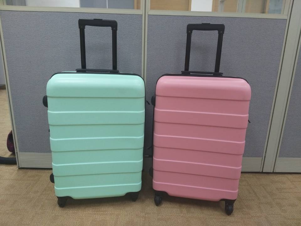 24 inch luggage in cm