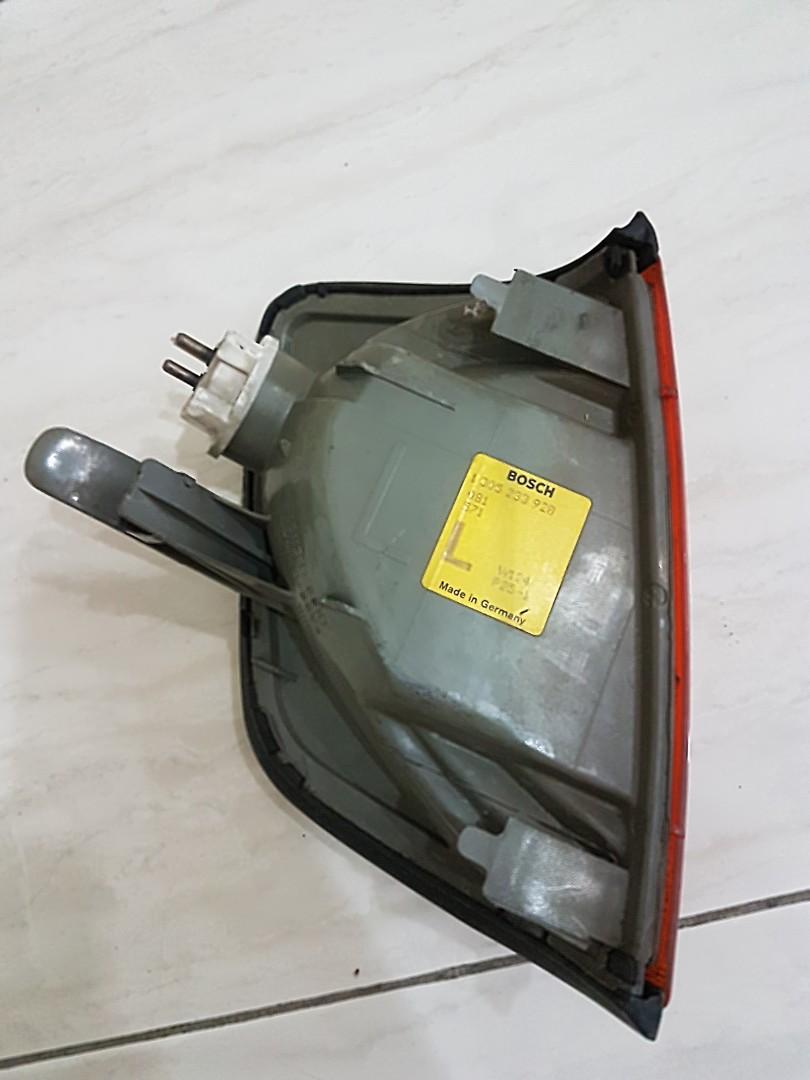 Original Bosch W124 Mercedez Left Turn Signal Amber Lamp, Auto