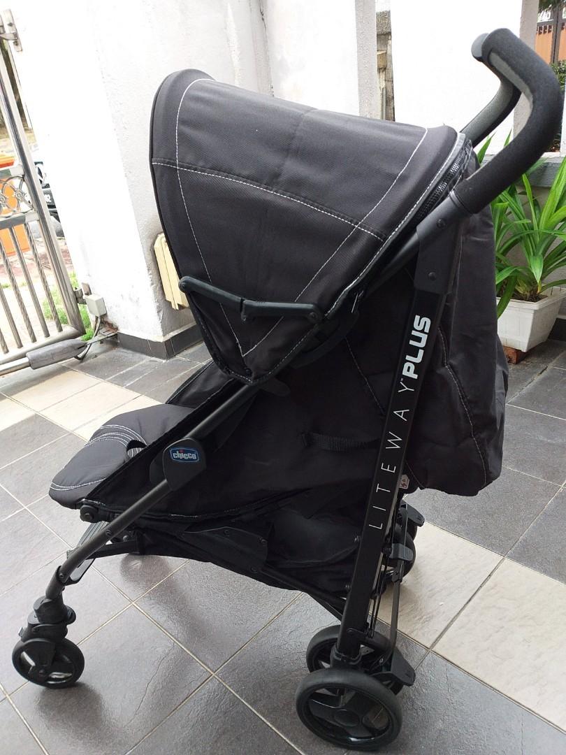 Reduced CHICCO Liteway Plus Stroller Babies Kids Going Out