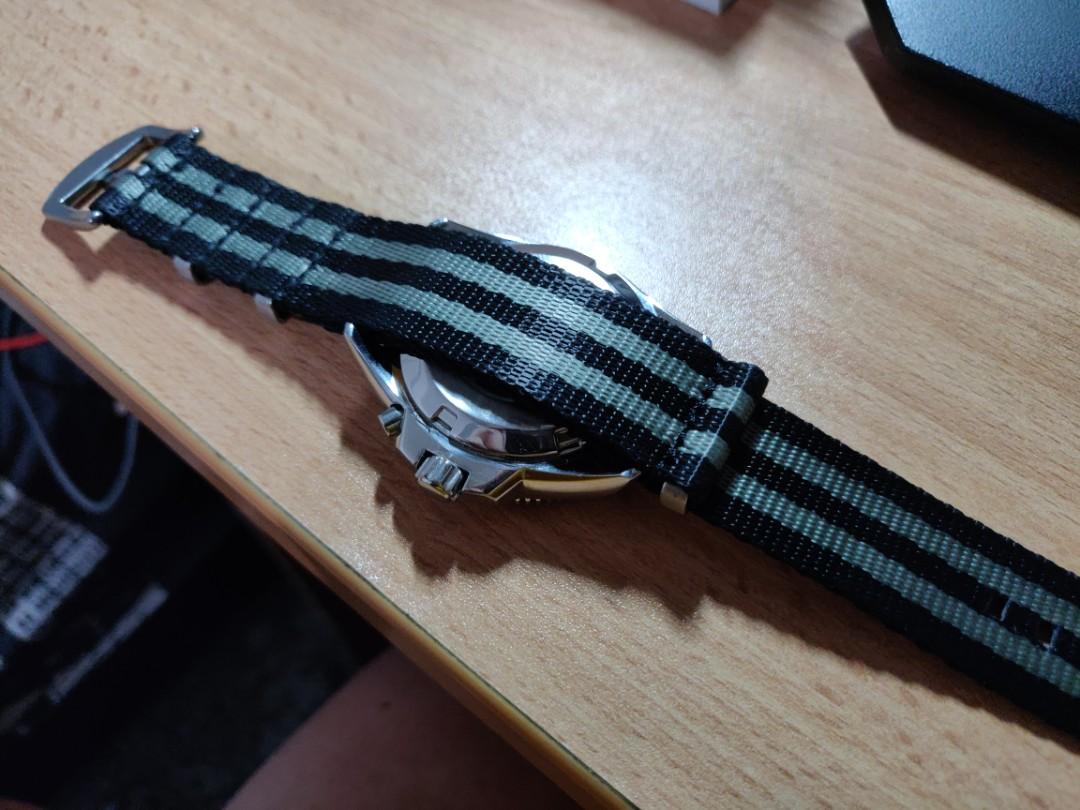 Seiko Kinetic SKA749P1 with NATO and leather strap Mobile Phones