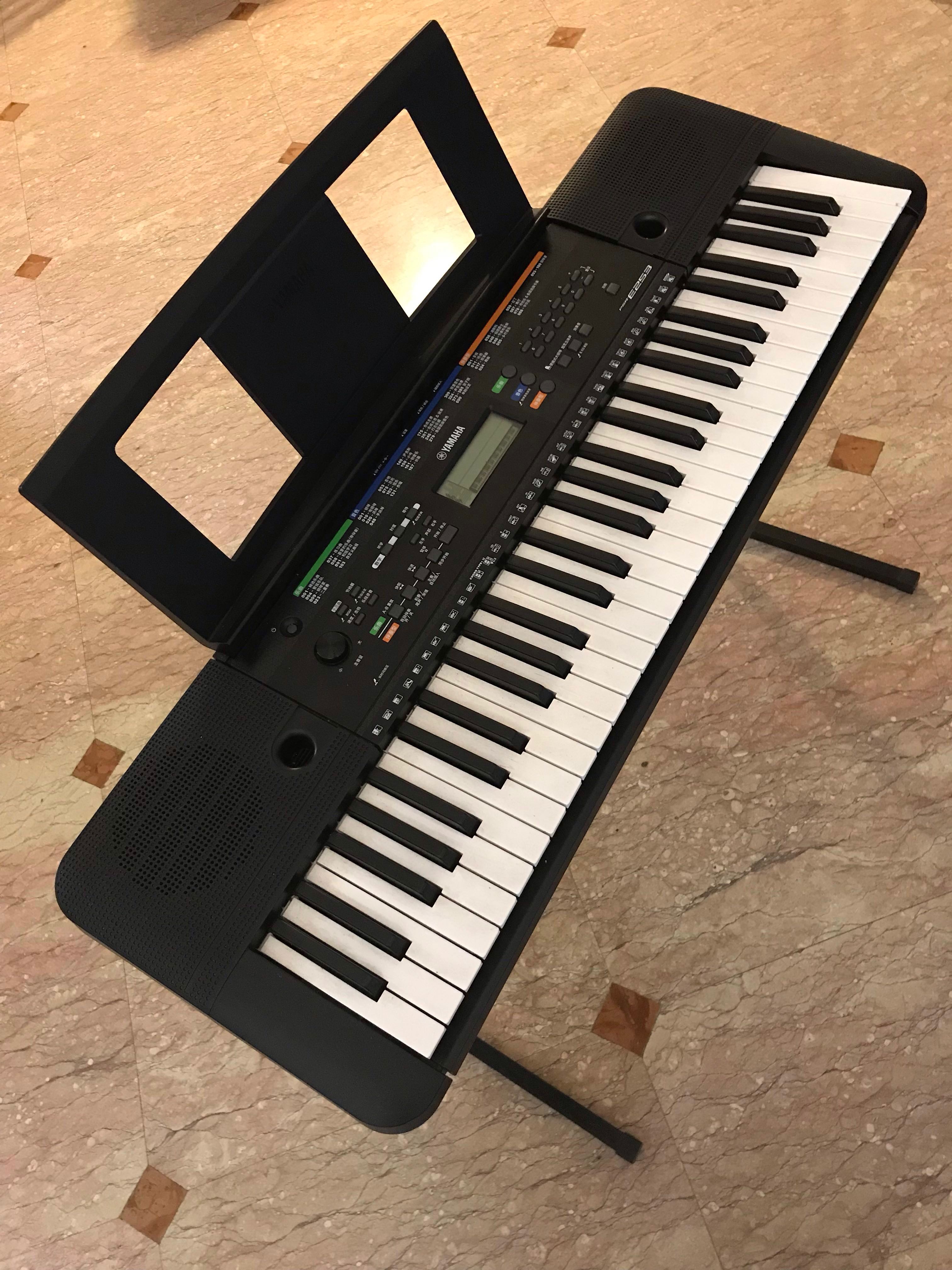 Yamaha psr store e253 midi
