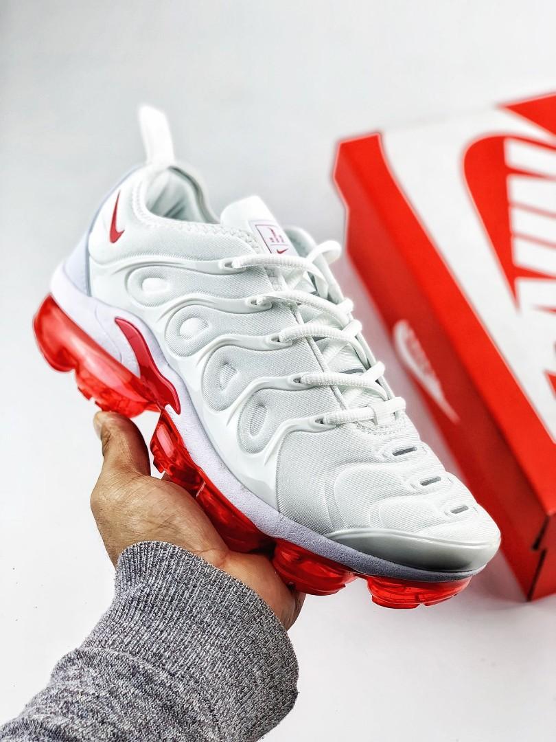 white and red vapormax plus