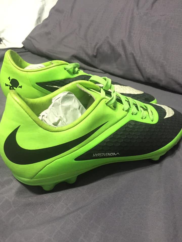 green and black hypervenoms
