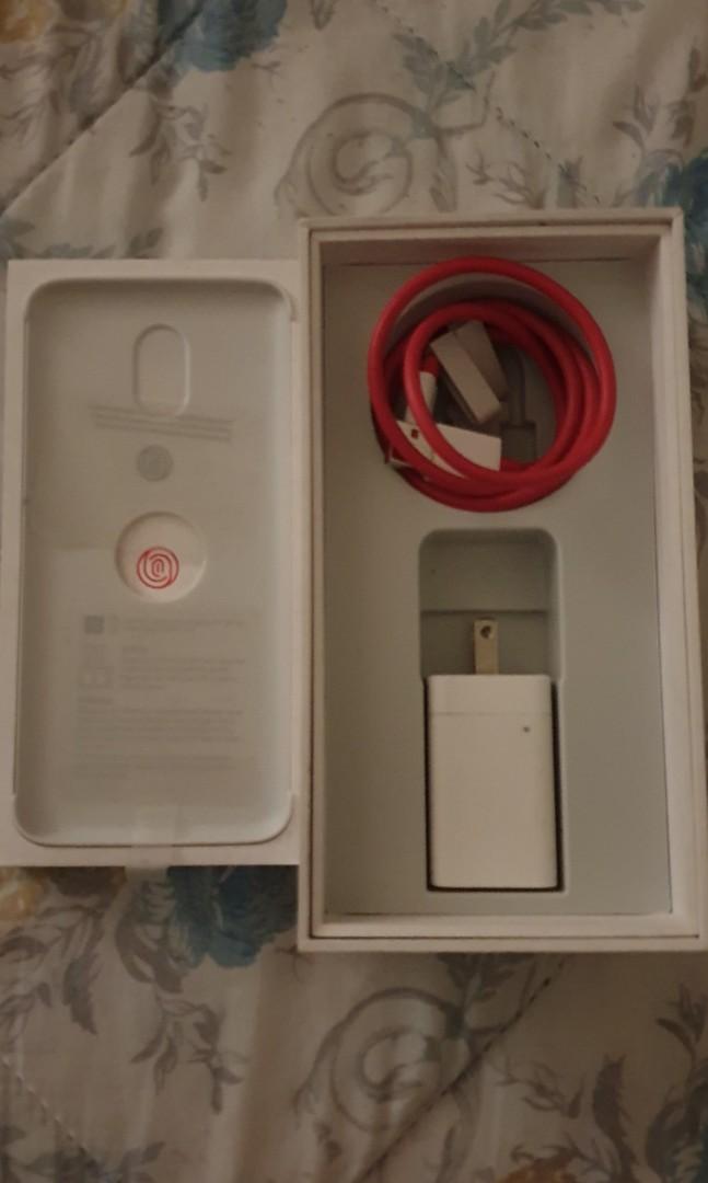 OnePlus 6T - Lady Owned (Category: Android Others) located in Mandaluyong City. Submitted by laceddistrictph (Listing ID 268372682, Image 3). Description: OnePlus 6T.. Good front camera for selfies. Back camera also has a good quality even when zoomed..not too pixelated. Has nightscape capability for taking pictures at dawn or at night. Sure buyers please.. RFS :. Got me self another phone. Processor: Snapdragon845 Storage: 8GB RAM + 128GB ROM Ca