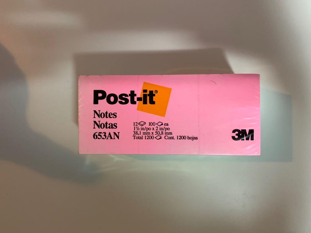 Post-It Notes (Category: Assessment Books) located in Singapore. Submitted by euinnn (Listing ID 268481852, Image 1). Description: Completely new. Total 12 post-it in 1 pack. .