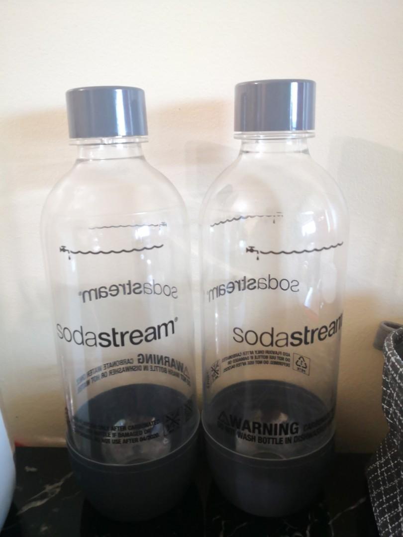 SodaStream Fountain Jet A200 Starter Kit with CO2 cylinder and 2