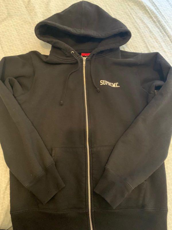 Supreme x Toshio Madea 前田俊夫hoodie, 男裝, 外套及戶外衣服- Carousell