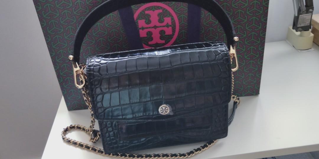 Tory Burch (Robinson Embossed Shoulder Bag), Women's Fashion, Bags &  Wallets, Shoulder Bags on Carousell