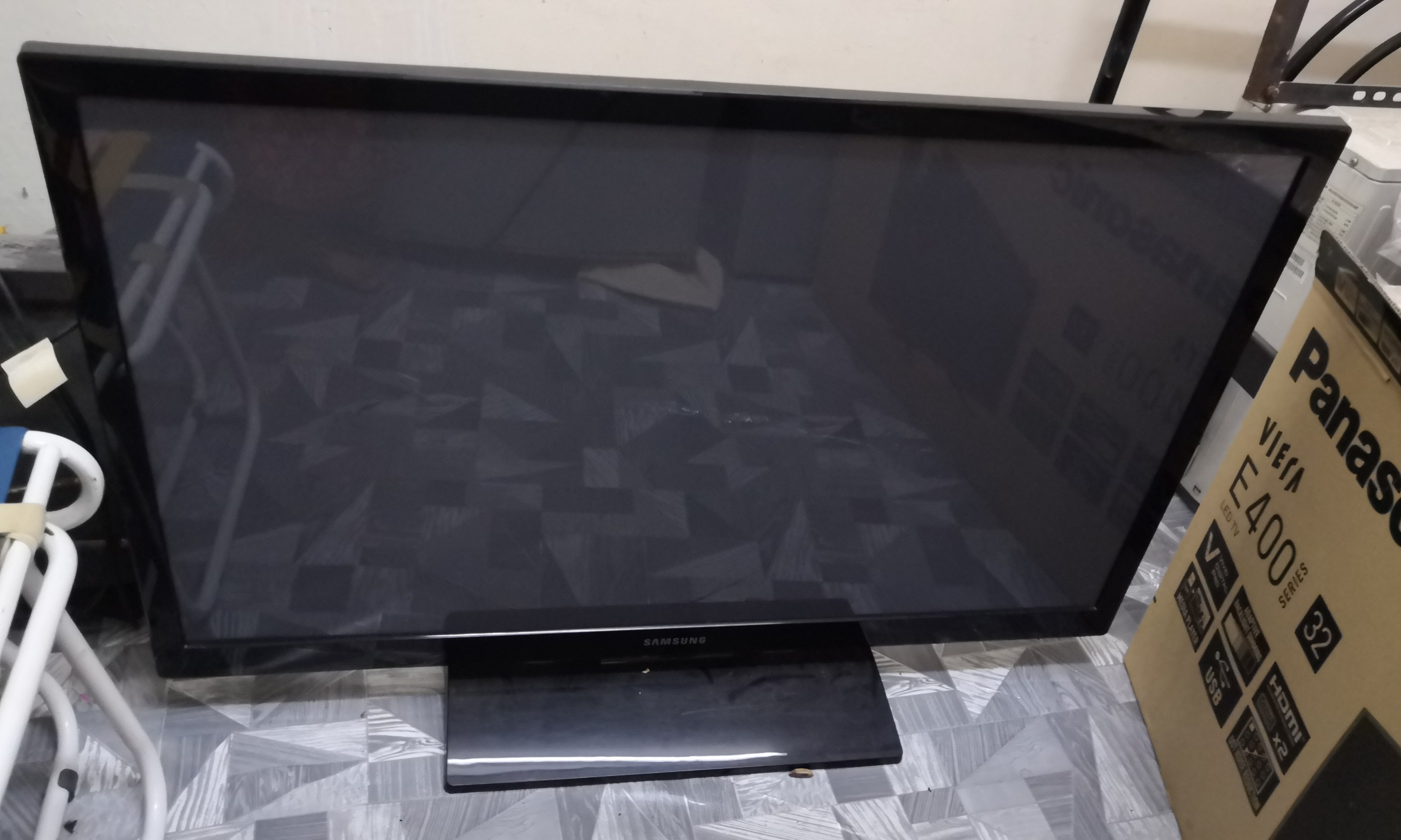 TV rosak, TV & Home Appliances, TV & Entertainment, TV on Carousell