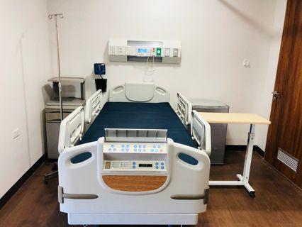 (Not available)Hospital Bed Electric Hill-Rom Advanta