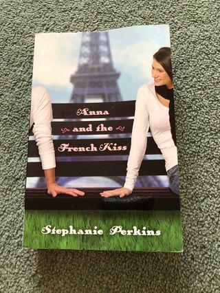 Anna and the French kiss by Stephanie perkins