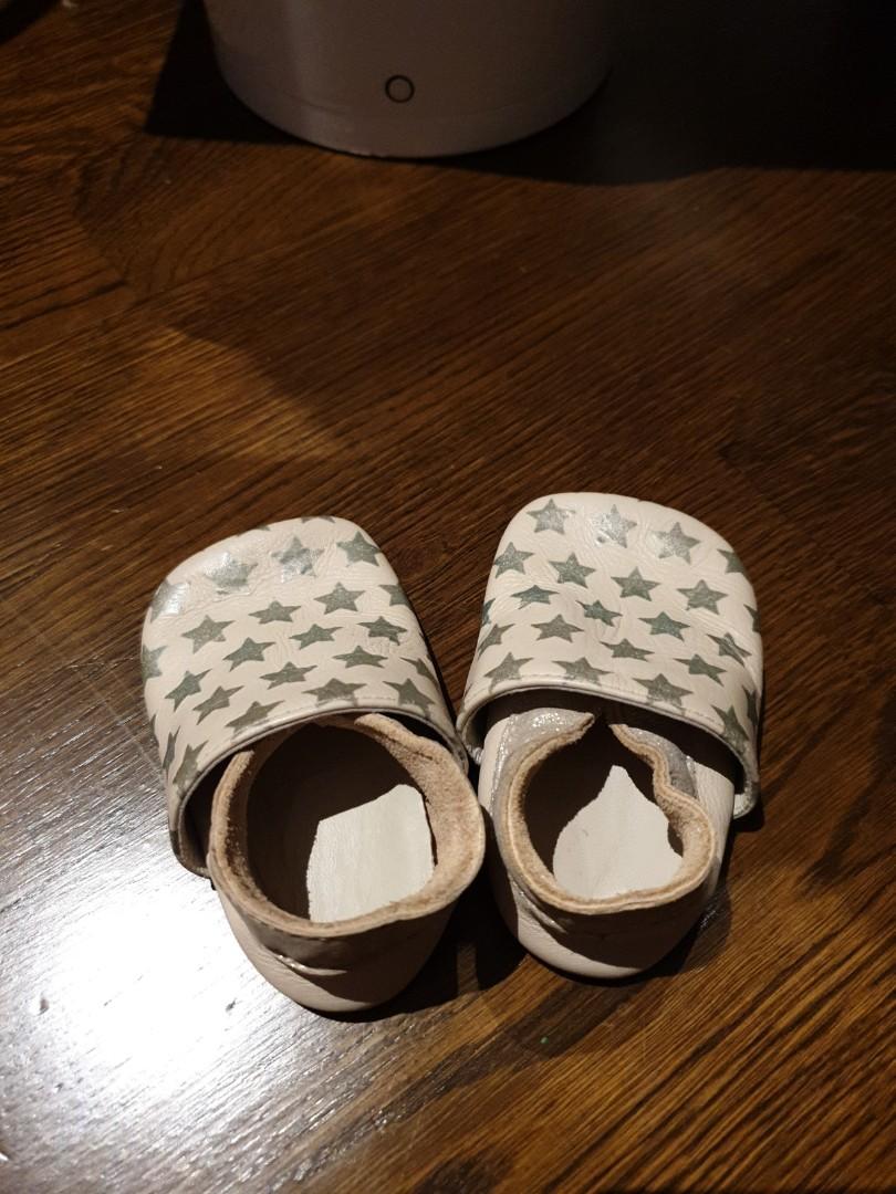 clarks crib shoes