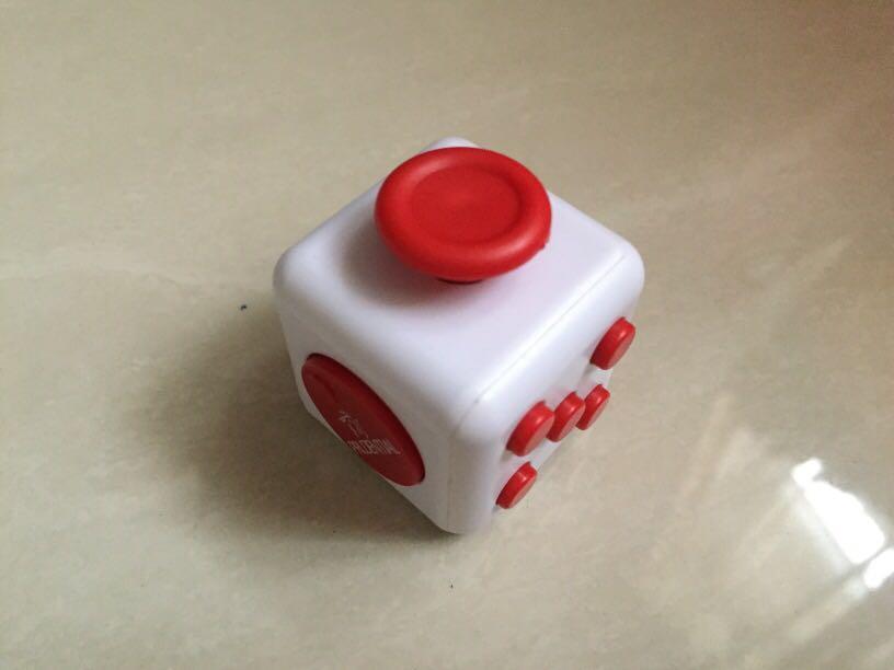 Fidget cube (Category: Interactive Toys) located in Singapore. Submitted by percym (Listing ID 268558399, Image 1). Description: Meetup possible if you purchase items $5 or more Combined postage is possible, discount for more items purchased. Check out my other listings for more toys!.
