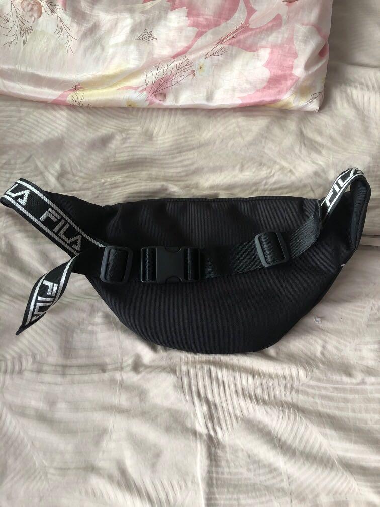 Fila Fanny Pack Women s Fashion Bags Wallets Tote Bags on