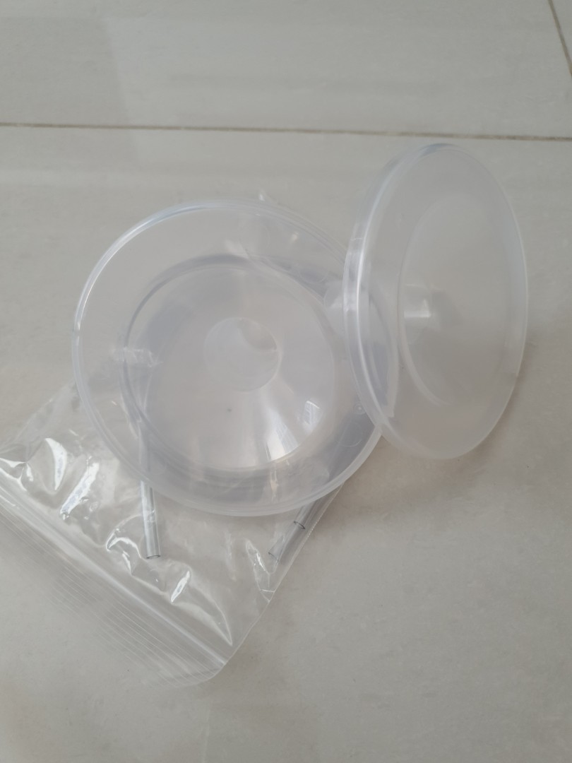 Freemie spare parts. 28mm caps, Babies & Kids, Nursing & Feeding