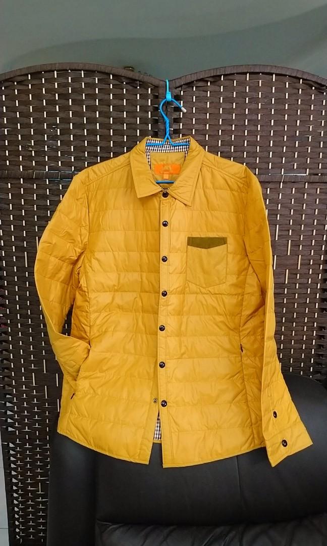 Jacket Down Feather 80% Thin (Yellow) (Category: Coats, Jackets and Outerwear) located in Singapore. Submitted by leex2 (Listing ID 268564237, Image 1). Description: Brand new thin 80% down feather jacket Color: Yellow Size: 185/100A Measurements (ptp): Chest 54cm Length 71cm Please allow 2-3cm variation. Note: tag was intentionally cut by merchant Code: J-Yellow.
