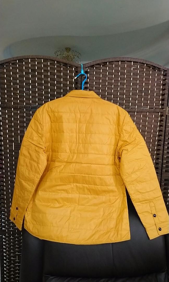 Jacket Down Feather 80% Thin (Yellow) (Category: Coats, Jackets and Outerwear) located in Singapore. Submitted by leex2 (Listing ID 268564237, Image 4). Description: Brand new thin 80% down feather jacket Color: Yellow Size: 185/100A Measurements (ptp): Chest 54cm Length 71cm Please allow 2-3cm variation. Note: tag was intentionally cut by merchant Code: J-Yellow.